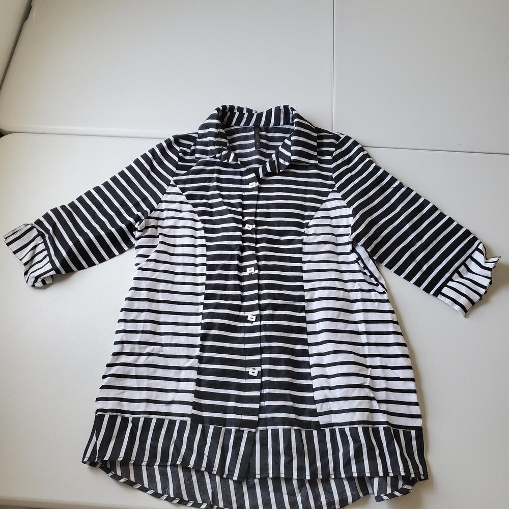 IC By Connie K Button Up Shirt Linen Womens M Black White Striped 3/4 Sleeve